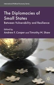 Cover von The Diplomacies of Small States
