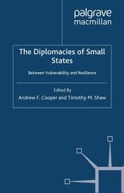 Cover von The Diplomacies of Small States