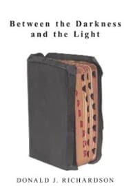 Cover von Between the Darkness and the Light