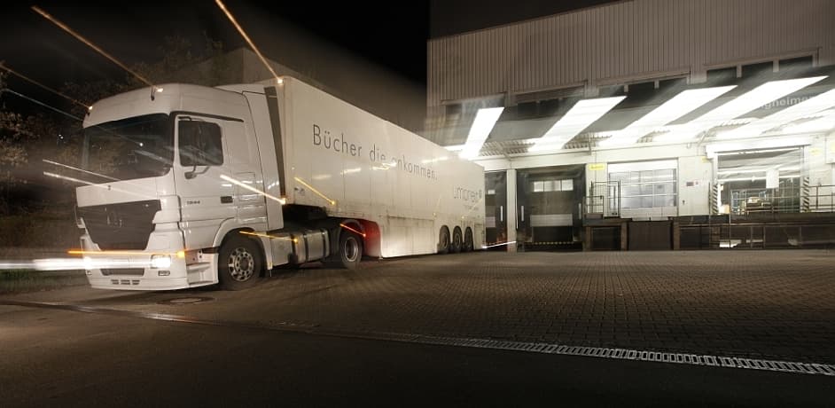 Umbreit Büchersammelverkehr LKW Nacht Barsortiment Umbreit Büchersammelverkehr LKW Nacht